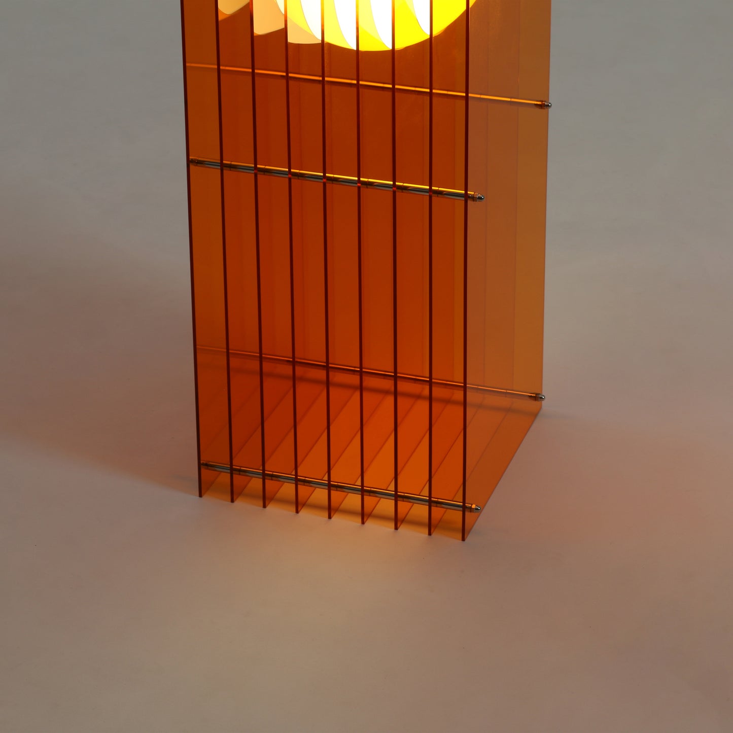 Lớp big rectangle in orange acrylic CE