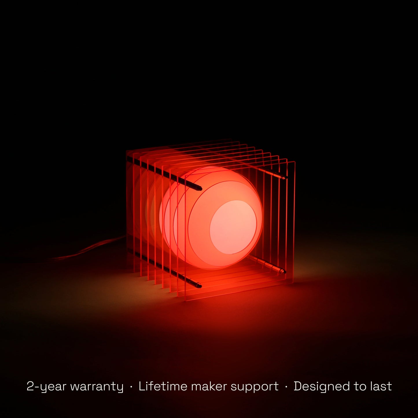 Lớp small square in electric pink acrylic CE