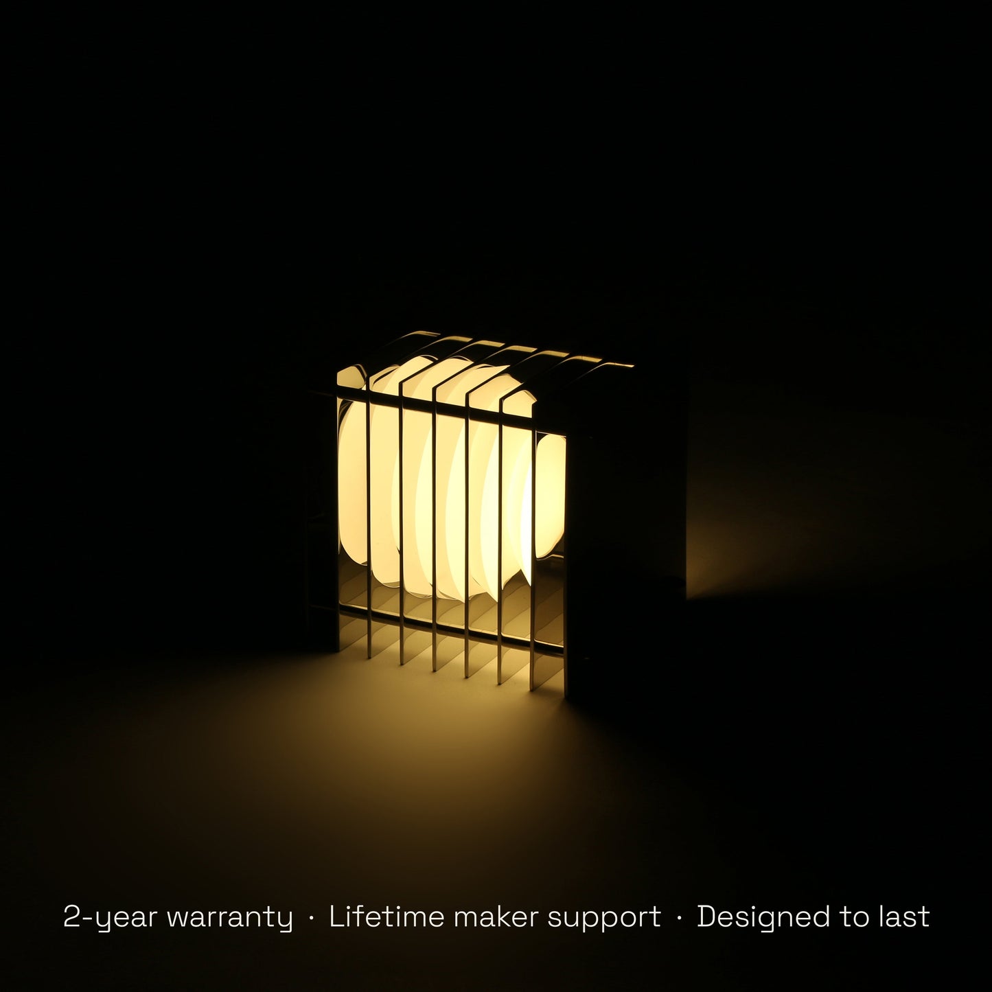 Lớp small square in mirror polished stainless steel CE