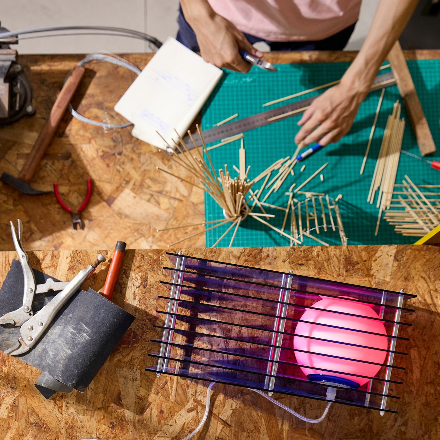 Lớp small rectangle in blue acrylic CE