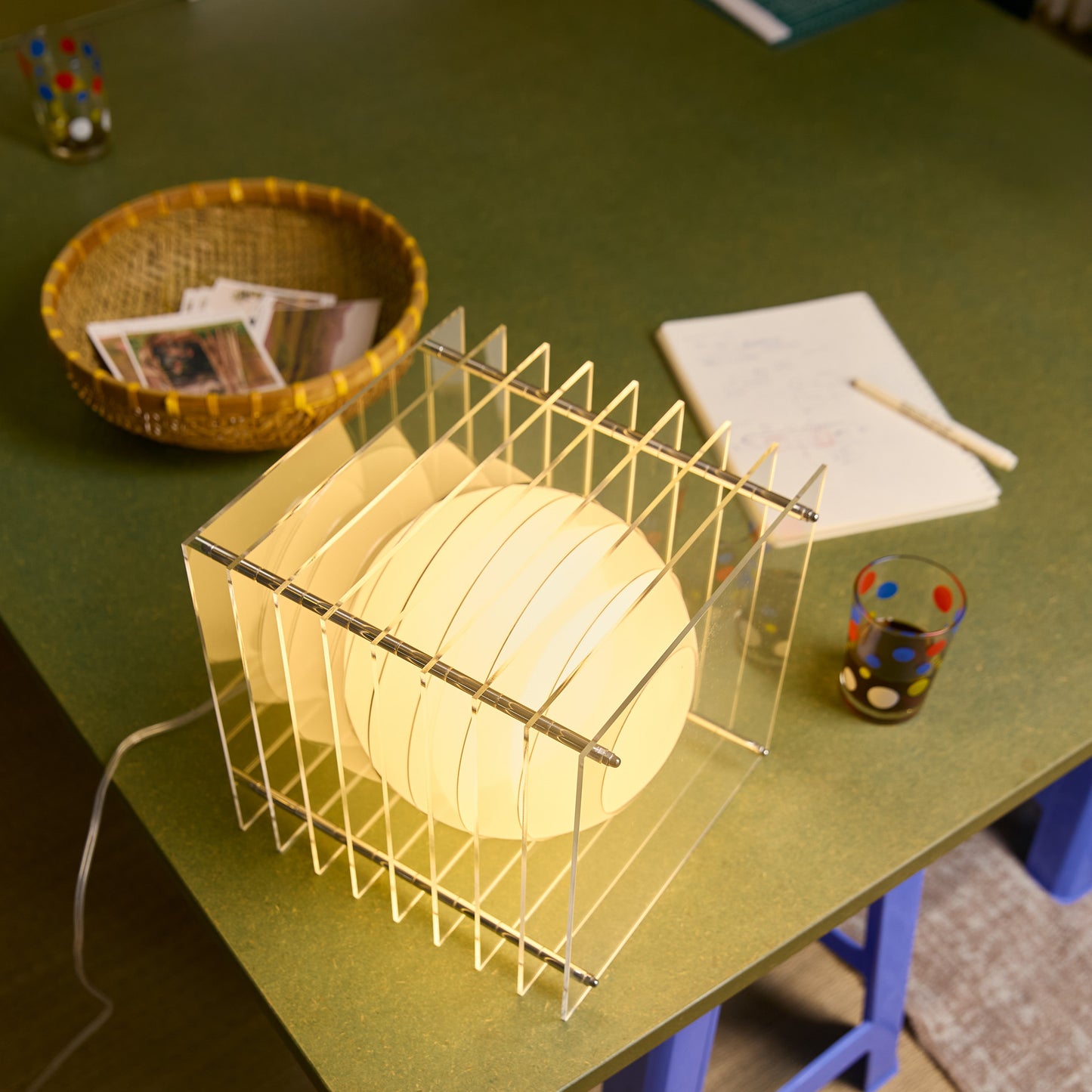 Lớp big square in clear acrylic CE
