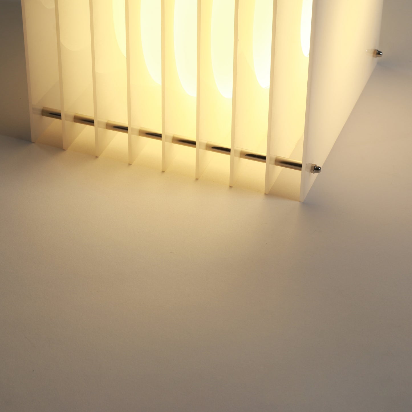 Lớp big square in milky acrylic CE