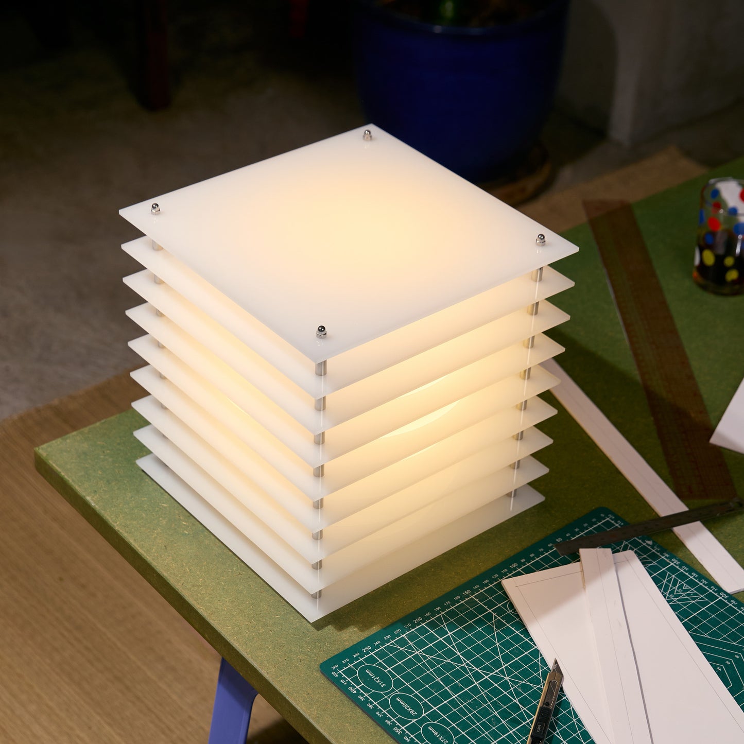 Lớp big square in milky acrylic CE