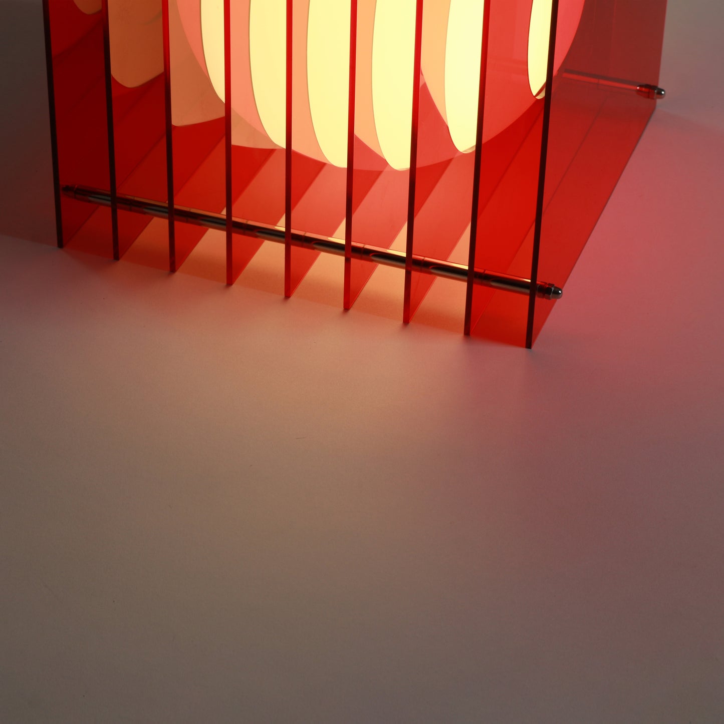 Lớp big square in red acrylic CE