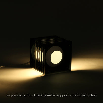 Lớp small square in dark grey acrylic CE