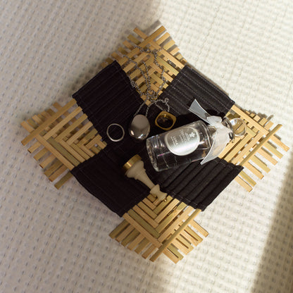 Đan Catch-all in black